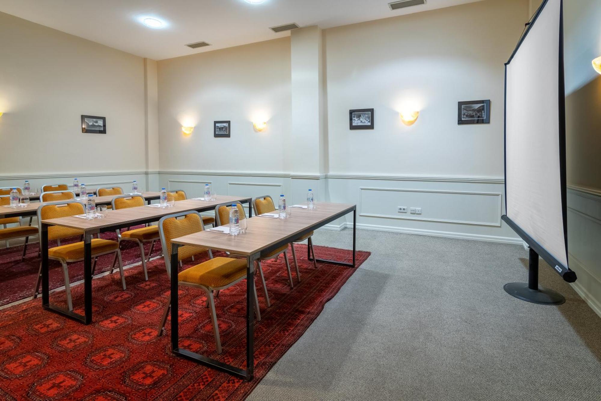 Ginger Hotel Тбілісі Екстер'єр фото
