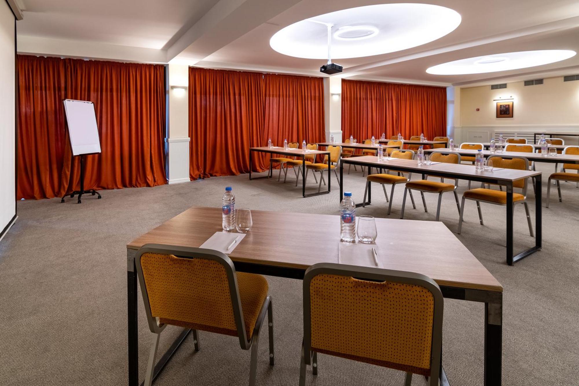 Ginger Hotel Тбілісі Екстер'єр фото