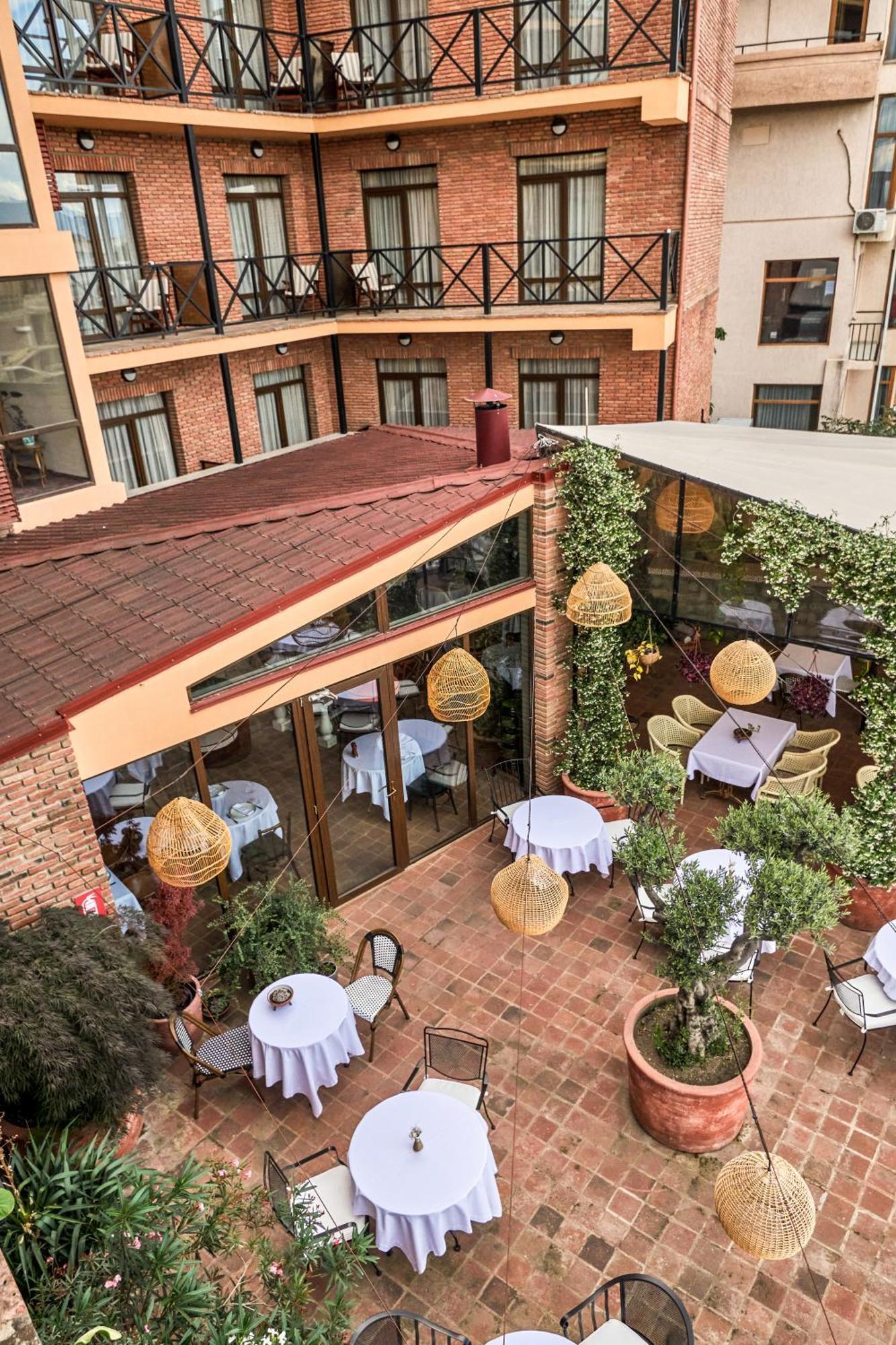 Ginger Hotel Тбілісі Екстер'єр фото